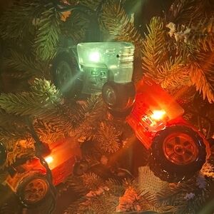 Vintage Novelty 10 Tractors On String Of Lights